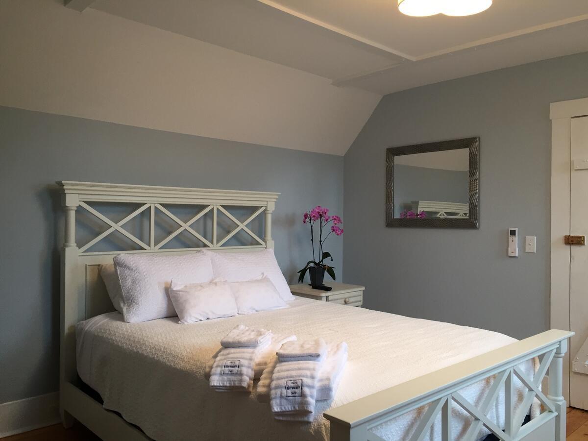 היאניס פורט Sea Street Inn מראה חיצוני תמונה